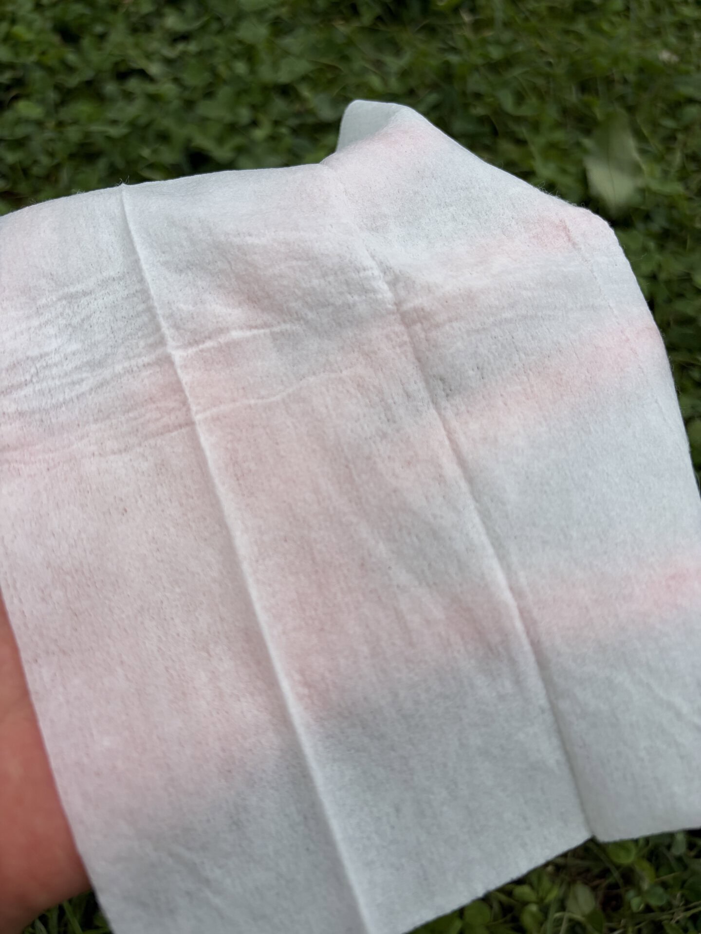 上記で厚みは控えめと伝えましたが、破けやすいわけではなく、きちんと拭けるのでご安心を！