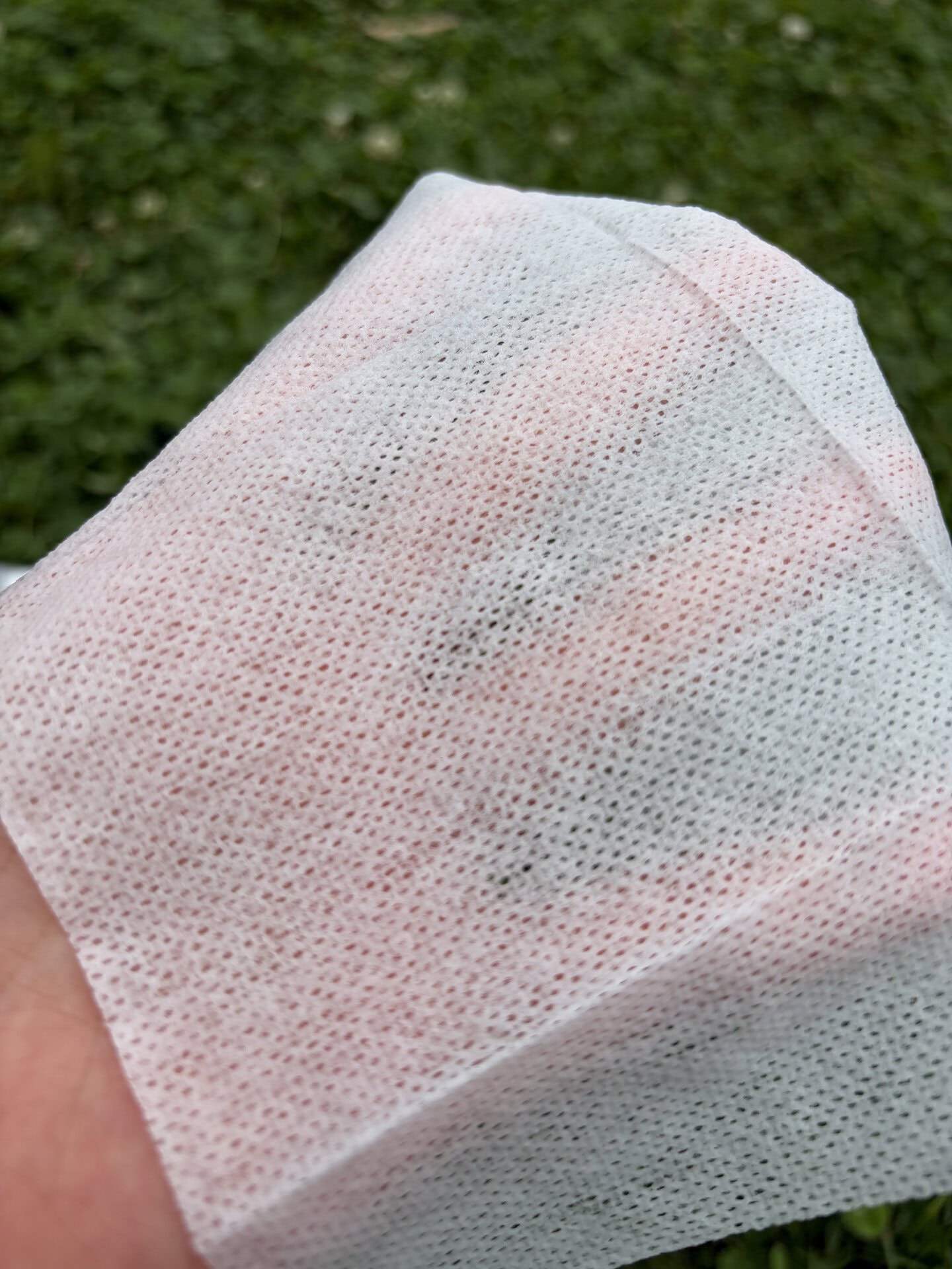 ソフトな肌あたりなのに、厚手で破れにくいのは高ポイント
