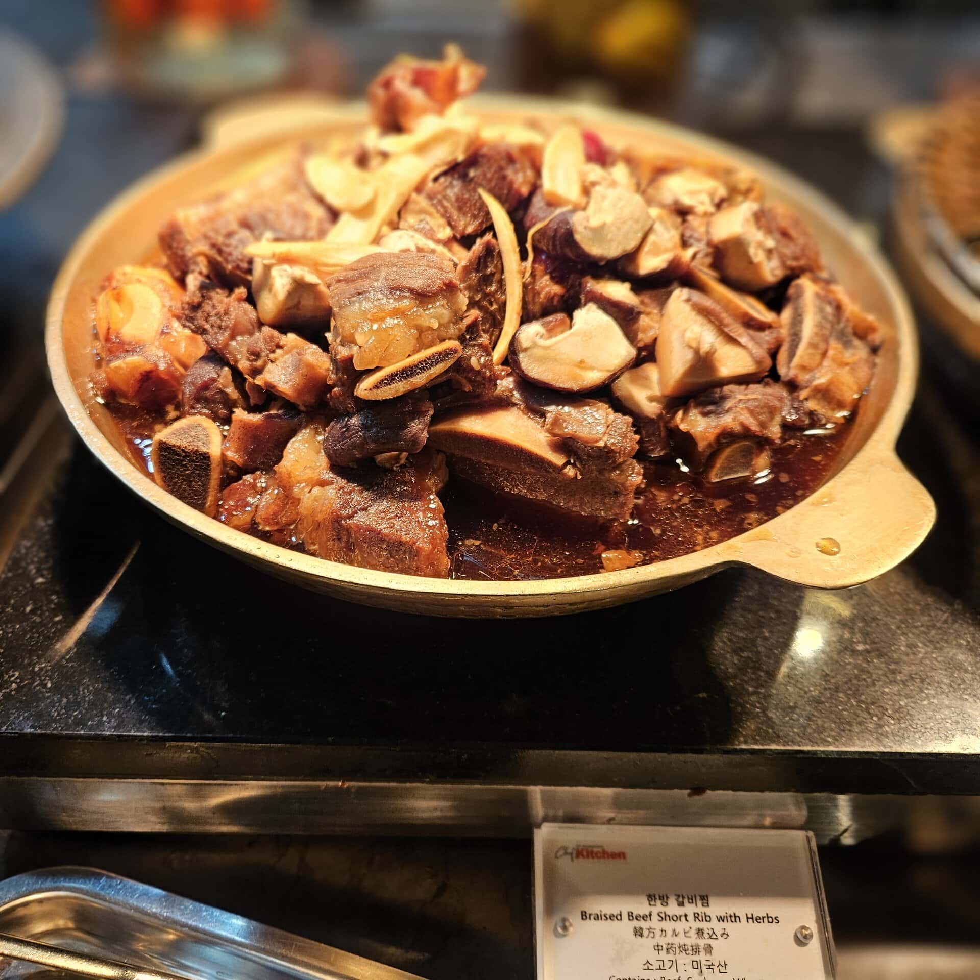 カルビチムも食べ放題です。これめちゃ美味しかったです。