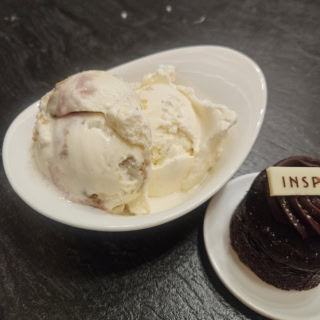 ハーゲンダッツのアイスは、やんちゃに2スクープいただきました♡