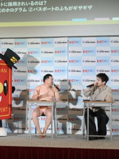 イベントは和気藹々としたムードで進んでいきました。たまに岩田さんが、安村さんにつっこんでいるところも面白かったです(笑)