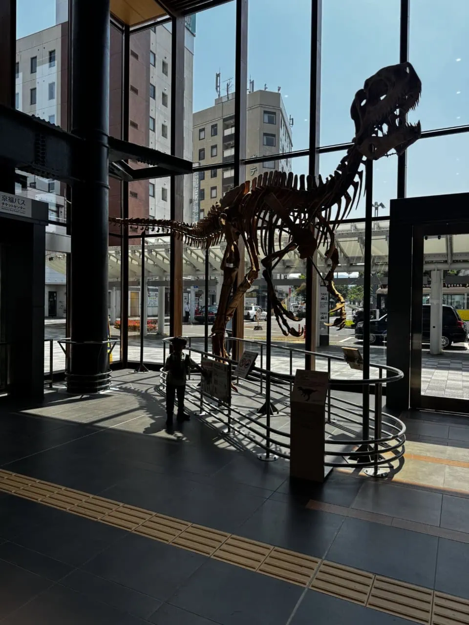 福井駅の改札出てすぐに！