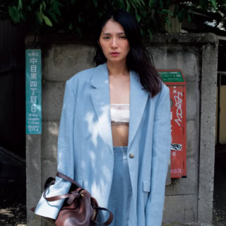 メンズアイテムには「レディな要素」がマスト。俳優にしてスタイリスト【野波麻帆】の私服ルール