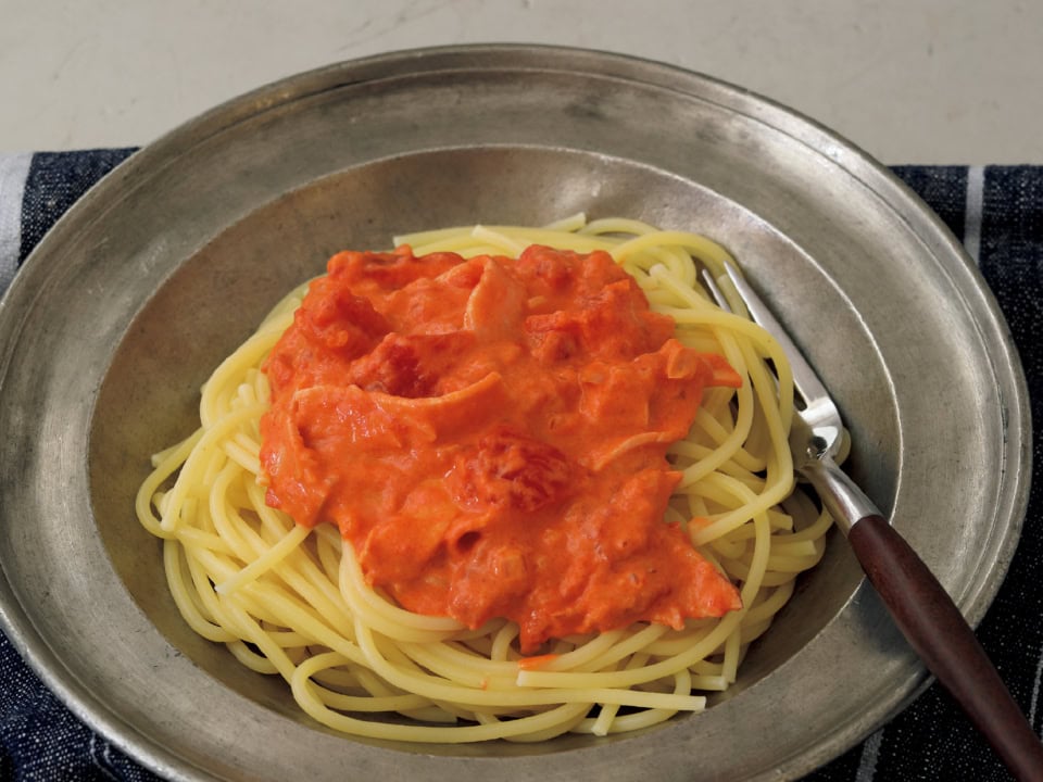 トマトの酸味に生クリームとハムがからんで、絶品!【トマトクリームソーススパゲッティ】