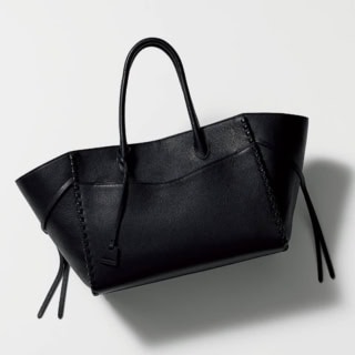 ［H28×W36.5×D17㎝］¥121,000（メゾンヴァジック／ヴァジックジャパン）