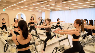 初日に行われたイベント限定ピラティスセッションの様子(the SILK渋谷店)