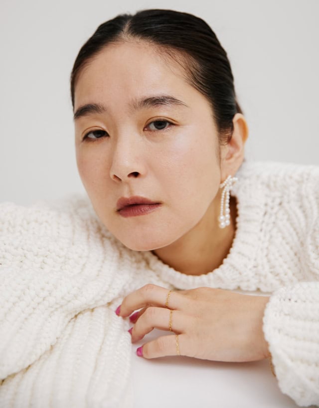「色味も質感も大人にちょうどいい♡」百々千晴さんが推すSUUQUの【ブラー リクイド リップ】