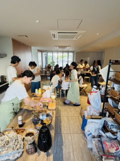 5年の間に去っていくスタッフ、加わってくれたスタッフ……合計何人いになるのかな。1人では到底できなかったから、スタッフあっての5周年です。