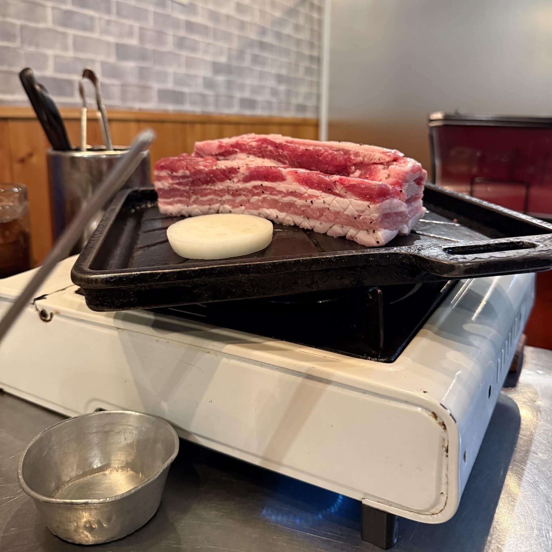 仙台駅東口からすぐのデジマルで厚切り生サムギョプサル