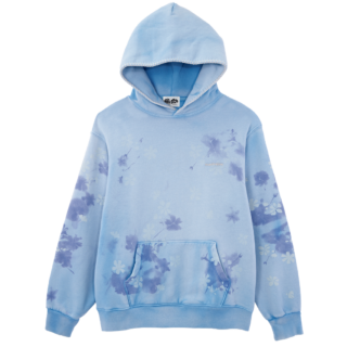 ライトブルーフーディ¥36,300（マッドハッピー ジャパン）