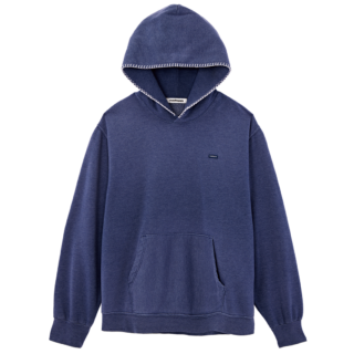 ネイビーフーディ¥31,900（マッドハッピー ジャパン）