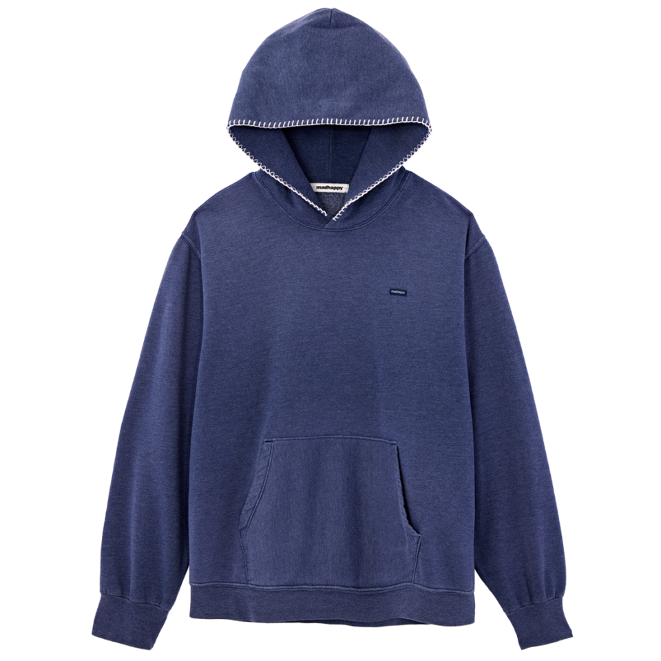 ネイビーフーディ¥31,900（マッドハッピー ジャパン）