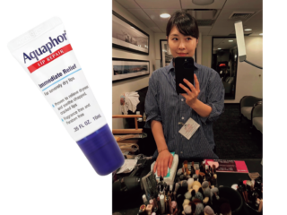 コンビニやドラッグストアで気軽に買える、保湿力バツグンのバーム。どんなに乾燥した唇もしっかり潤してくれるので、常にメイクボックスに入れている頼れる存在です。
