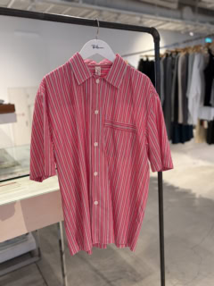 ショートスリーブシャツ￥34,200（フィキ／ロンハーマン）