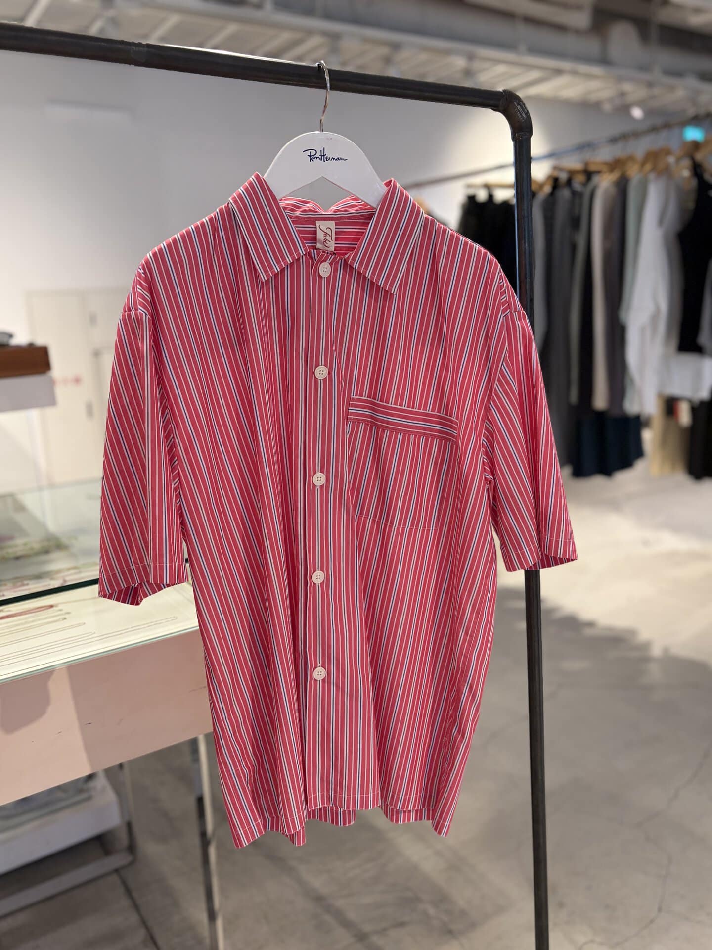 ショートスリーブシャツ￥34,200（フィキ／ロンハーマン）