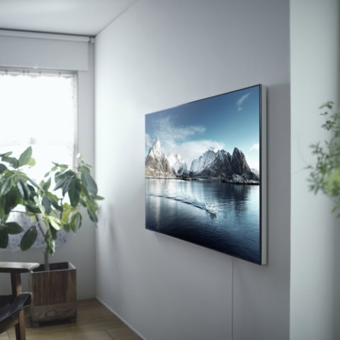 ワイヤレスでインテリアに調和するテレビを選んで、家を素敵に快適に!