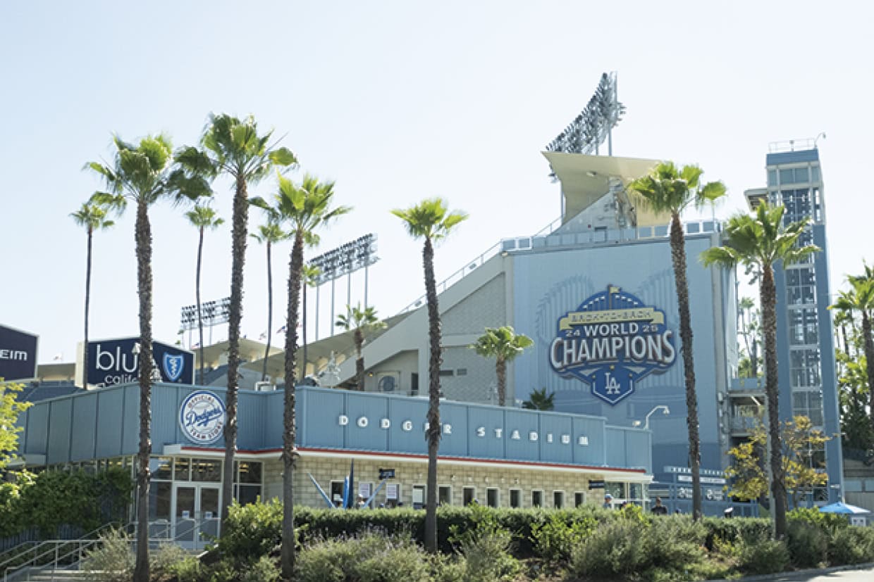 UNIQLO FIELD AT DODGER STADIUM