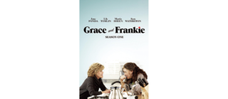 出演：ジェーン・フォンダ、リリー・トムリン、サム・ウォーターストン ほか／DVD コンプリートBOX ¥8,360（発売中）／販売・発売：ハピネット・メディアマーケティング／権利元：ソニー・ピクチャーズ エンタテインメント／配信：現在、Netflixにて配信中 © 2015 Skydance Productions, LLC. All Rights Reserved. Package Artwork and Supplementary Materials: © 2018 Lions Gate Television Inc. All Rights Reserved. Lionsgate, 2700 Colorado Ave. Santa Monica, California 90404, U.S.A. Package Layout and Design: © 2018 Sony Pictures Home Entertainment Inc. All Rights Reserved.