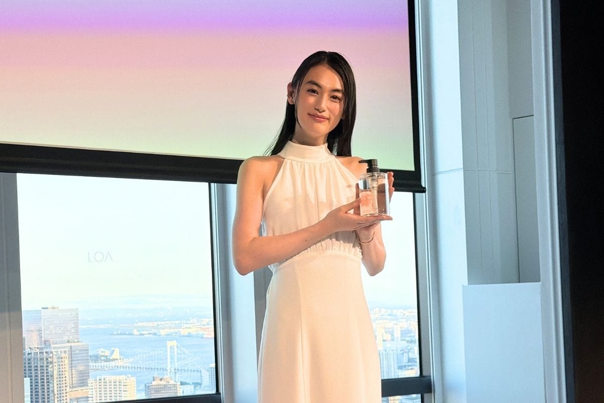 ブランドアンバサダー1周年を迎えた八木莉可子さん。LOAが持つ上質でエフォートレスな世界観を体現するような、芯のある美しい佇まいが印象的です。