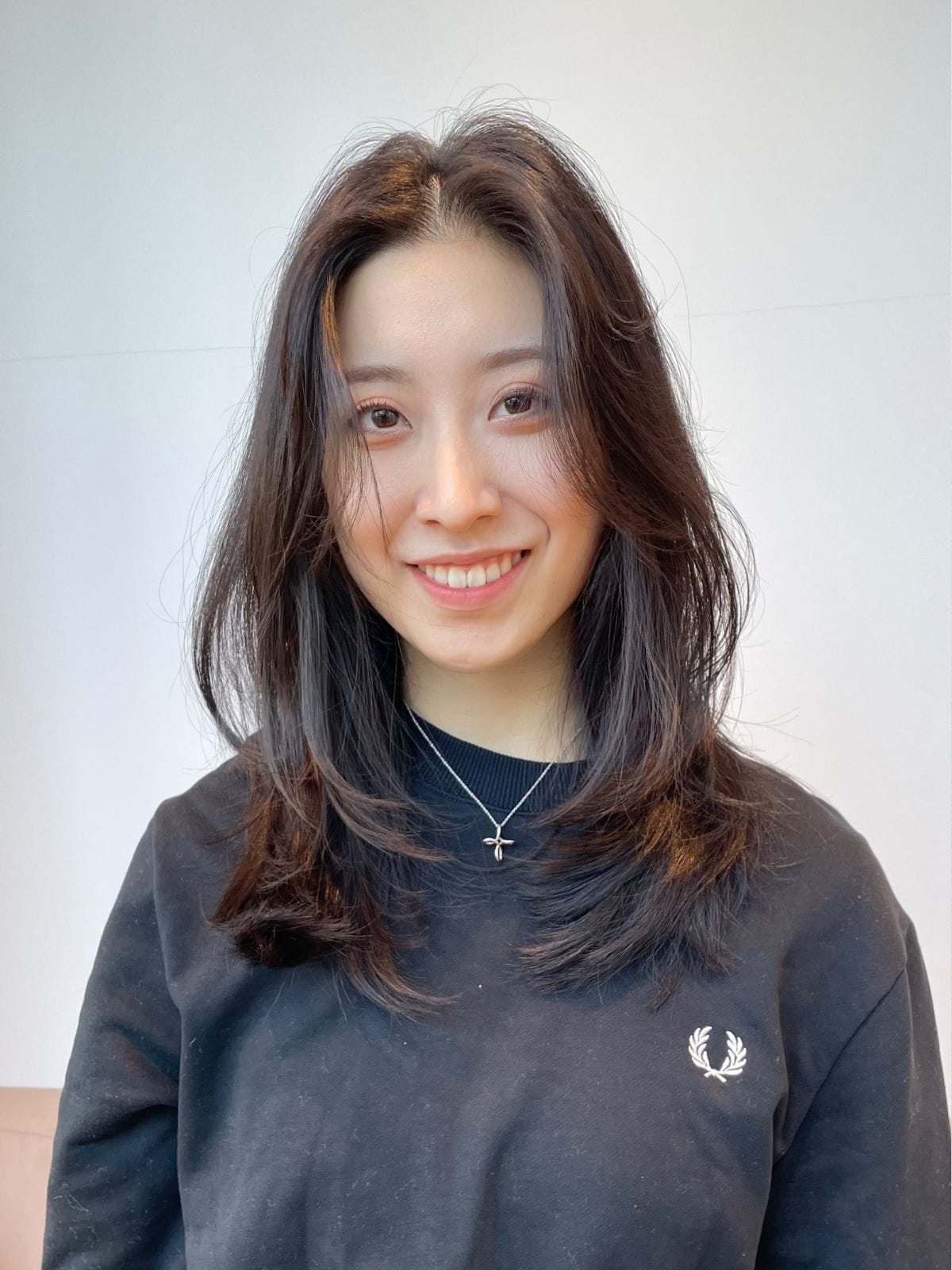「顔周りの動きで印象が変わって、とても軽やかに感じました。乾かすだけでもまとまるので、自宅でも再現しやすいです！」