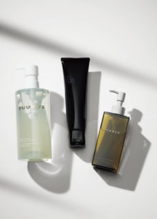 右からTHREE バランシング クリア クレンジング オイル、POLA B.A クレンジングクリーム、shu uemura ブライト クレンジング オイル