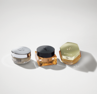 右からGUERLAIN アベイユ ロイヤル ユース アイケア クリーム、YVES SAINT LAURENT ピュアショット アイクリーム、DIOR カプチュール アイ クリーム