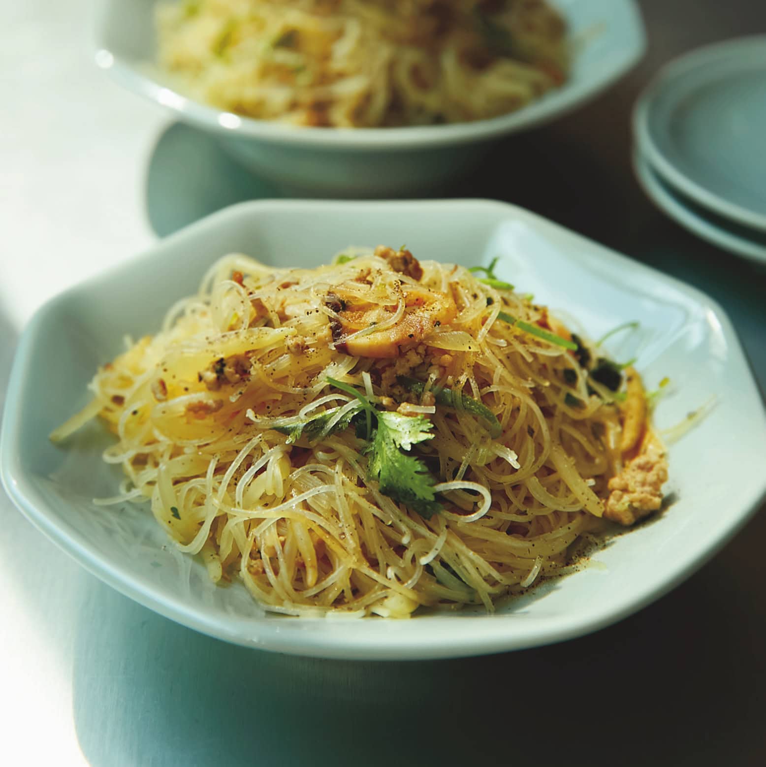 ひと口食べれば箸が止まらなくなる！ 素材の旨みや香りが、バランスよく調和したひと皿。野菜をたっぷり加え、栄養面もしっかりカバー。