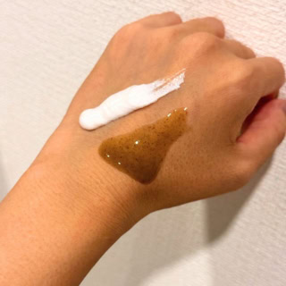 毎日使いたくなるマイルドさと、週1の本格派、テクスチャーにもそれぞれの個性が光ります!