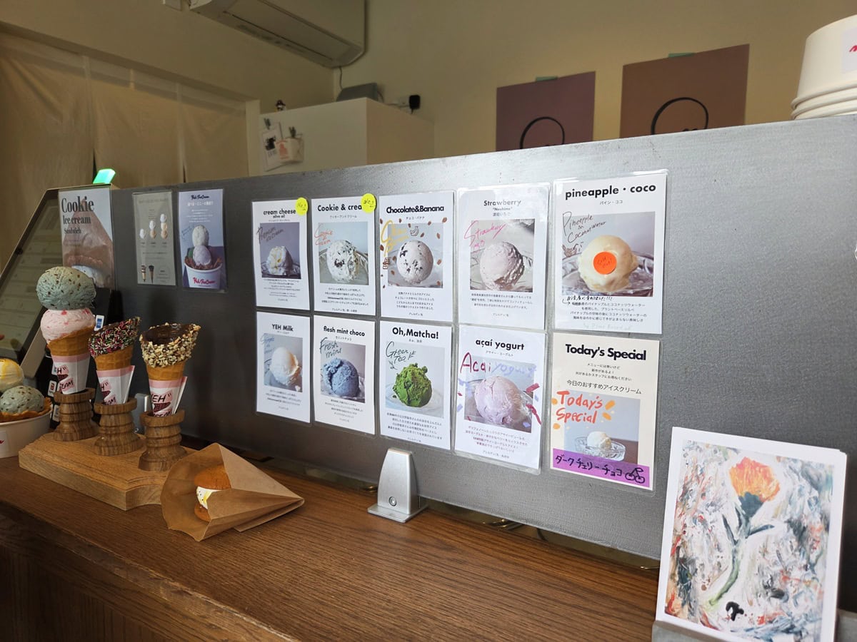 厳選素材を使用した10フレーバーほどが店頭に並ぶ。