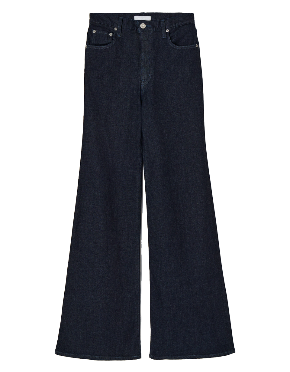 【ADVANCED LONG LEG FLARE/アドバンスド ロング レッグ フレア】|「日本人をスタイルよく見せるのが上手過ぎる」伊東牧子が40代に推奨するマウジーのデニムとは