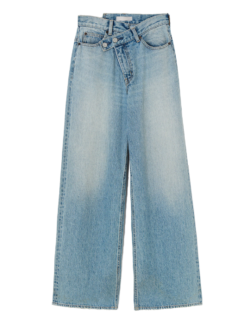 【CROSS WAIST WIDE STRAIGHT /クロス ウエスト ワイド ストレート】|「日本人をスタイルよく見せるのが上手過ぎる」伊東牧子が40代に推奨するマウジーのデニムとは|