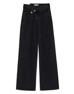 【CROSS WAIST WIDE STRAIGHT /クロス ウエスト ワイド ストレート】|「日本人をスタイルよく見せるのが上手過ぎる」伊東牧子が40代に推奨するマウジーのデニムとは|