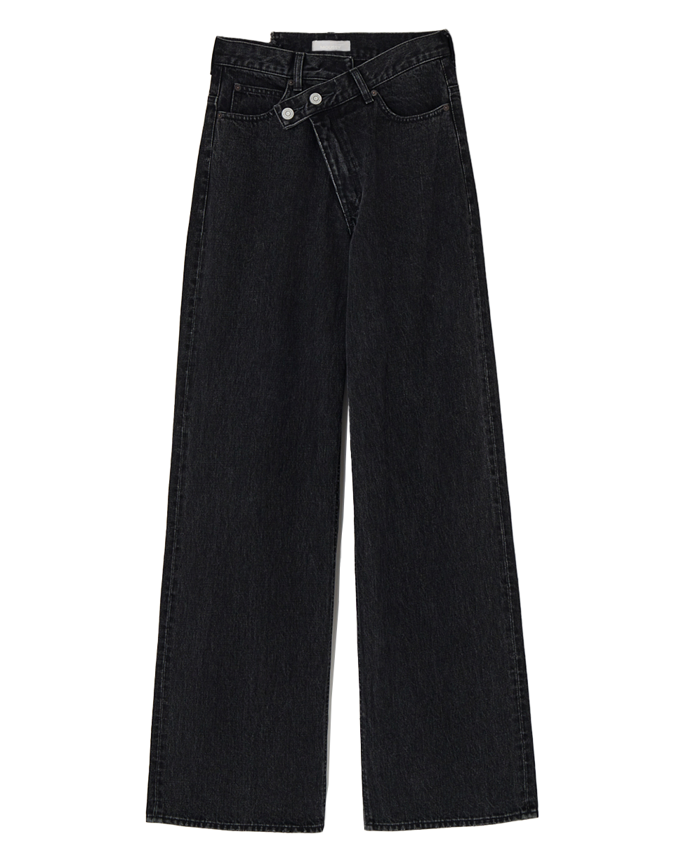【CROSS WAIST WIDE STRAIGHT /クロス ウエスト ワイド ストレート】|「日本人をスタイルよく見せるのが上手過ぎる」伊東牧子が40代に推奨するマウジーのデニムとは|