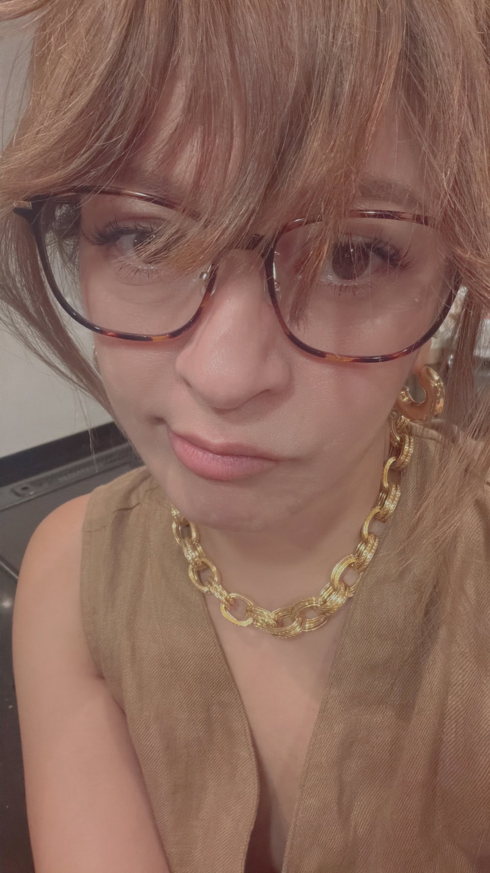 Zoffのめがねは本当に軽くてびっくりします。私の顔に似合っている気がする！