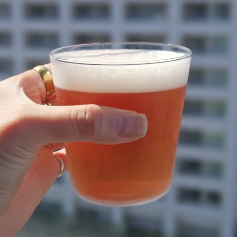 酸味はあるけどスッキリ、さすがアサヒ！話題の『アサヒ KAME BEER』飲んでみた
