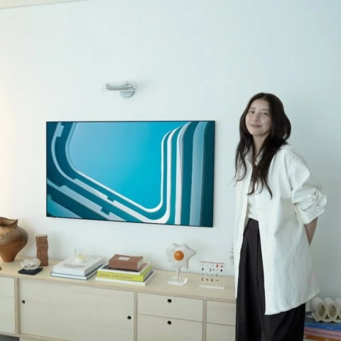 おしゃれ過ぎる吉田怜香がパナソニックのウォールフィットテレビを選んだ理由