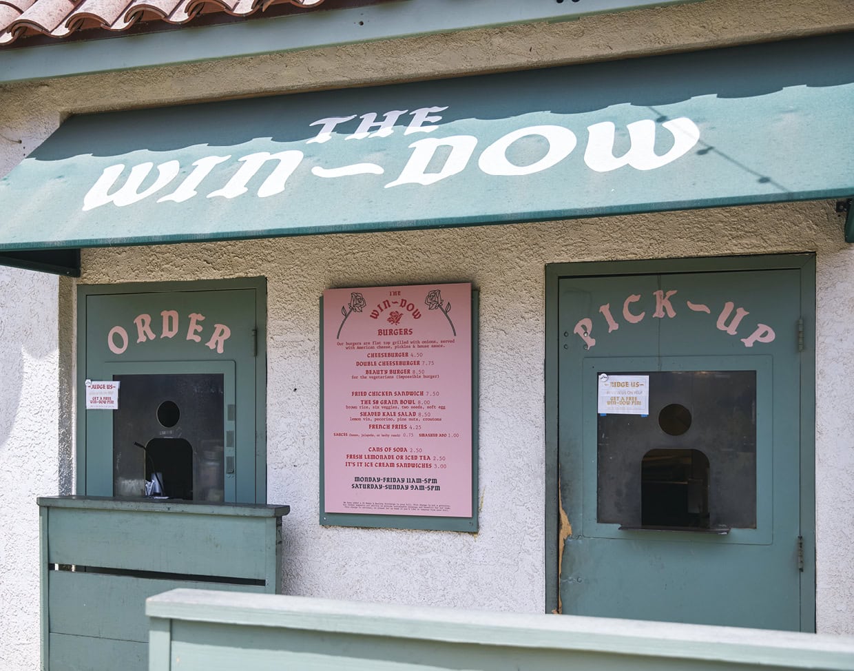 THE WIN~DOW at American Beauty ザ・ウィンドウ・アット・アメリカン・ビューティ