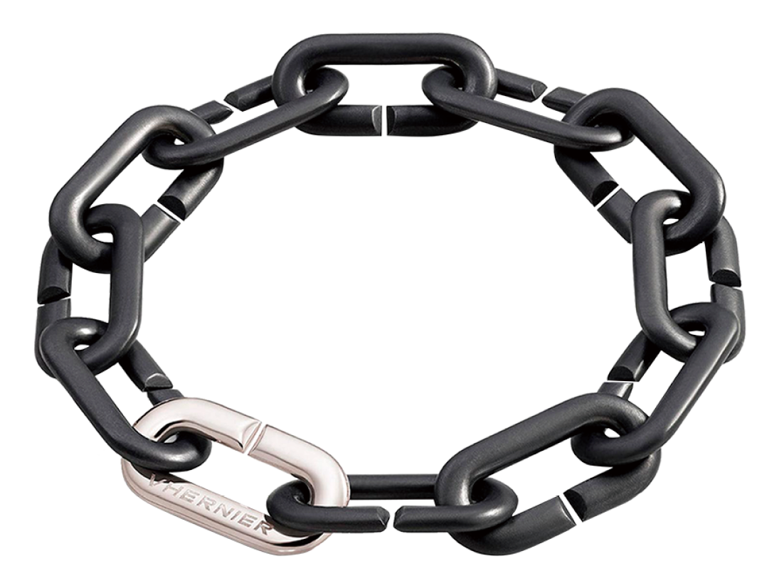 ブレスレット「モン ジュ」［WG×チタニウム］¥370,700（ヴェルニエ／リシュモンジャパン ヴェルニエ）