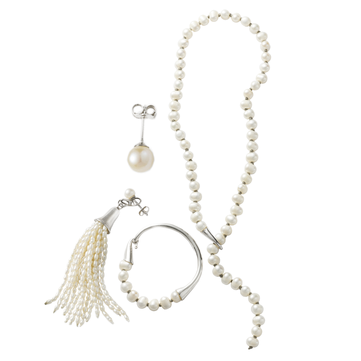 ネックレス［SV925×淡水パール］¥46,200、バングル［真鍮×淡水パール］¥33,000、ピアス［SV925×淡水パール］¥35,200（全てタント／エルディスト ショールーム）