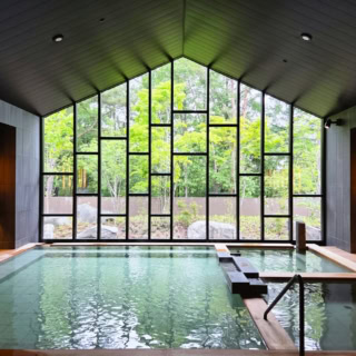 【界 草津】“恋の病以外効く”名湯へ！ 日本屈指の温泉街で過ごす2泊3日の極楽リトリート