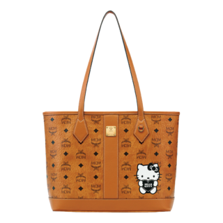 ［Liz］ショッパーバッグ¥126,500（エムシーエム／エムシーエム ギンザ ハウス アイン）