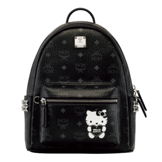 ［Stark］サイドスタッズ バックパック¥207,900（エムシーエム／エムシーエム ギンザ ハウス アイン）