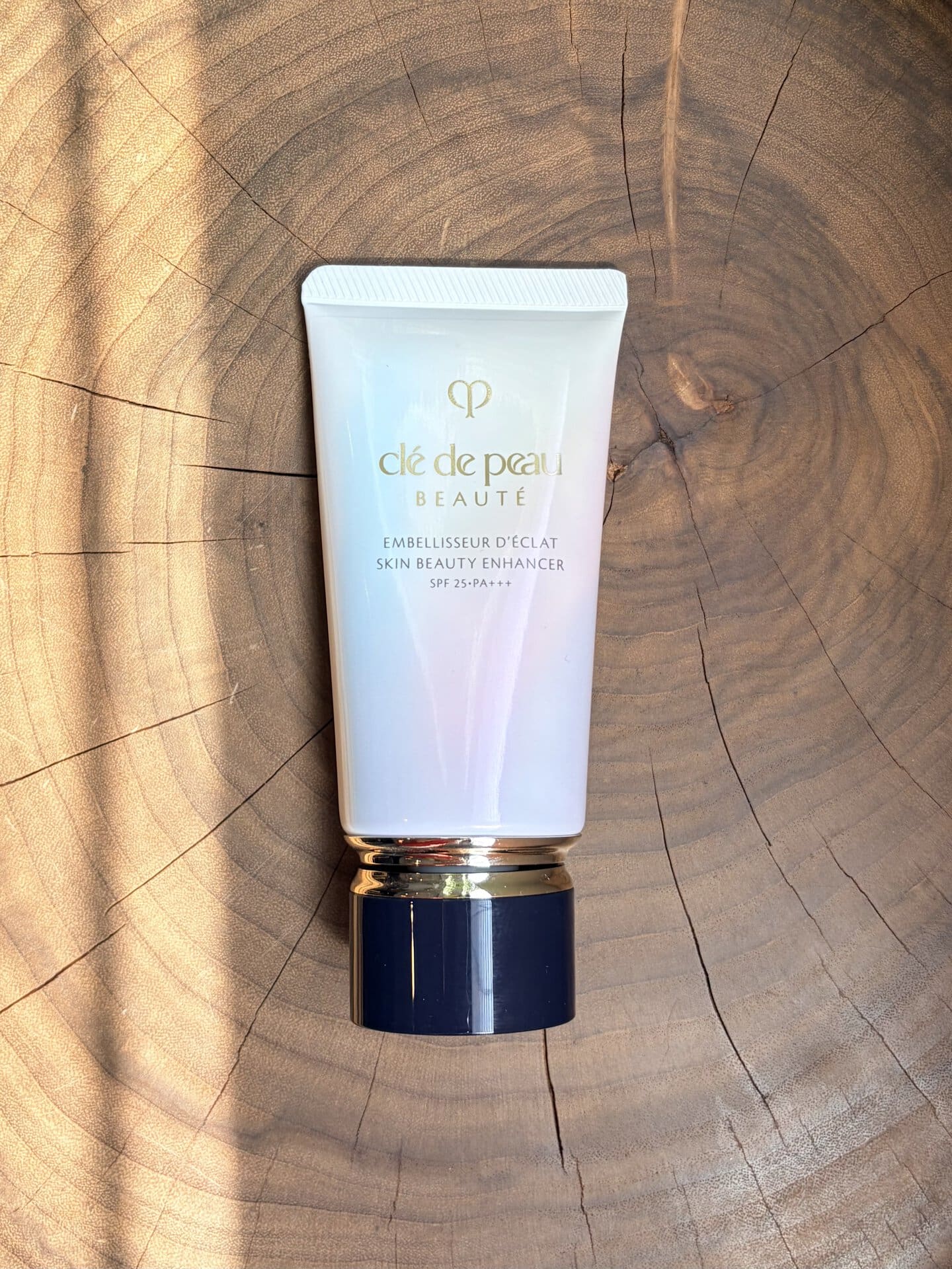 クレ・ド・ポー ボーテ アンベリスールデクラ SPF25・PA+++／40g／¥14,300 ※参考小売価格