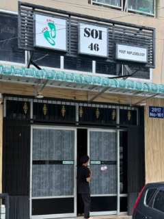 スタッフもフレンドリーで清潔感もある新しいお店でした
