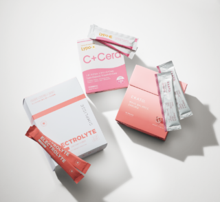 右からEKATO ウェーブバランス ザクロ、Lypo-C リポ・カプセル ビタミン C＋Cera、SIMPLISSE エレクトロライト デイリー