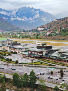 A view that looks almost like a miniature.Seen from Bhutan Airport.