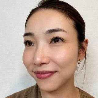 重たくならず、根元からキュッと上がった上品な上向きまつ毛に!ダマにならず自まつ毛が伸びたような自然な仕上がりで、毎日大満足です♡