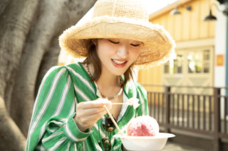 スモールサイズ$3.75、ラージサイズ$4.25