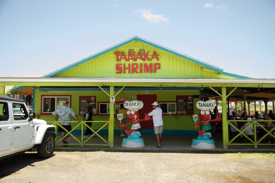同行していたハワイ通のスタッフさんのNo.1ガーリックシュリンプ。バターガーリックシュリンプ$18
