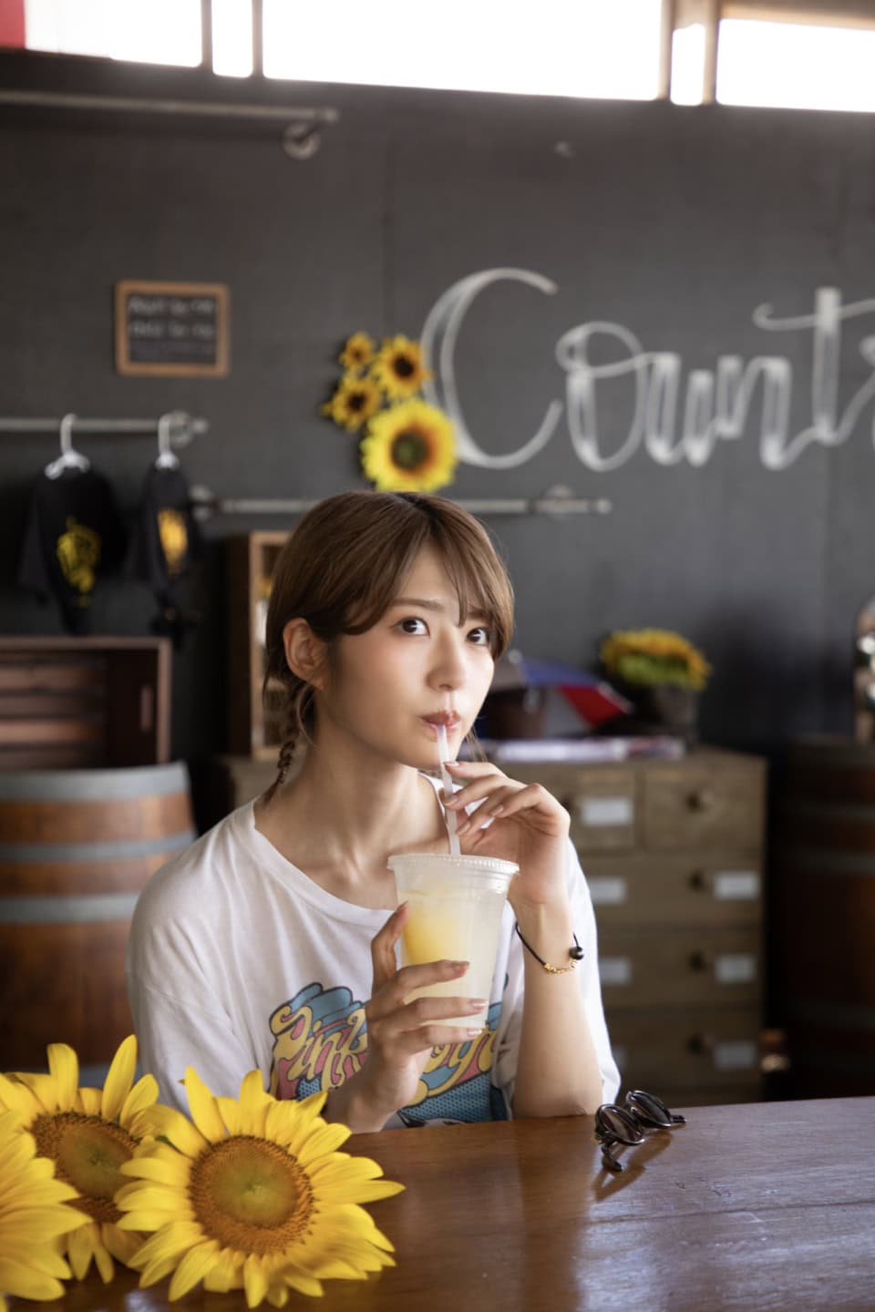 手作りの自家製レモネードを飲むと甘酸っぱさが身体の隅々まで染み渡っていく〜。レモネード(カップ)$5